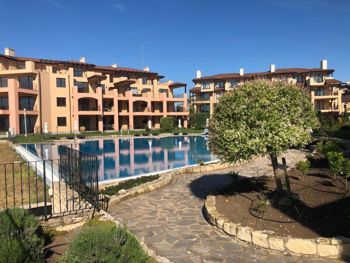 Luxury Family Apartment Kaliakria Topola Exterior photo